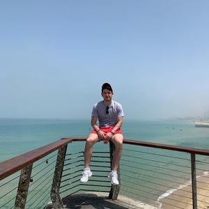 Meet your Posher, Gil